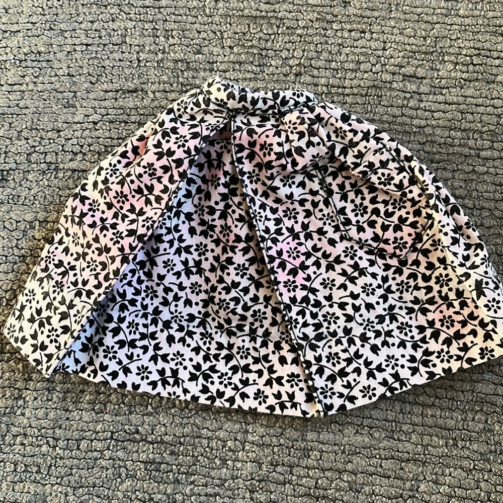 Vintage Barbie 1962 PAK Black & White Full Skirt floral